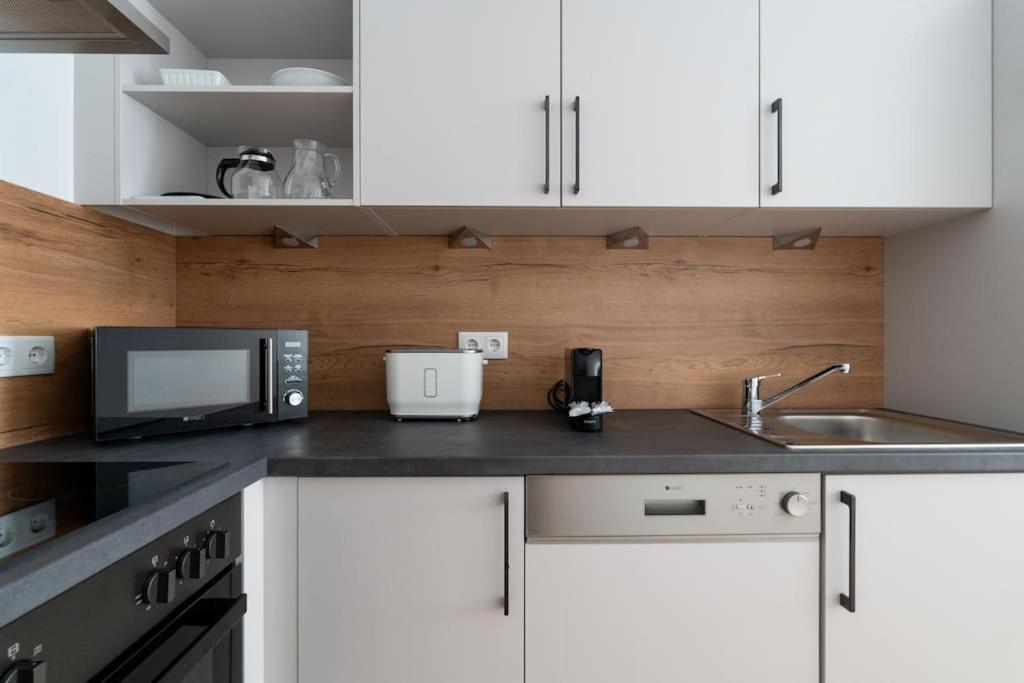 1Br Haven With Swift City Access By Hm Виена Екстериор снимка